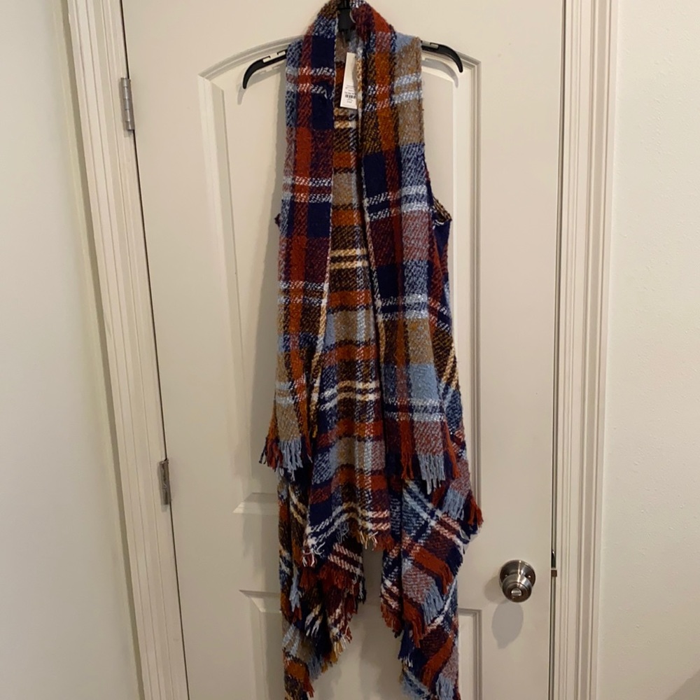 Sleeveless cardigan